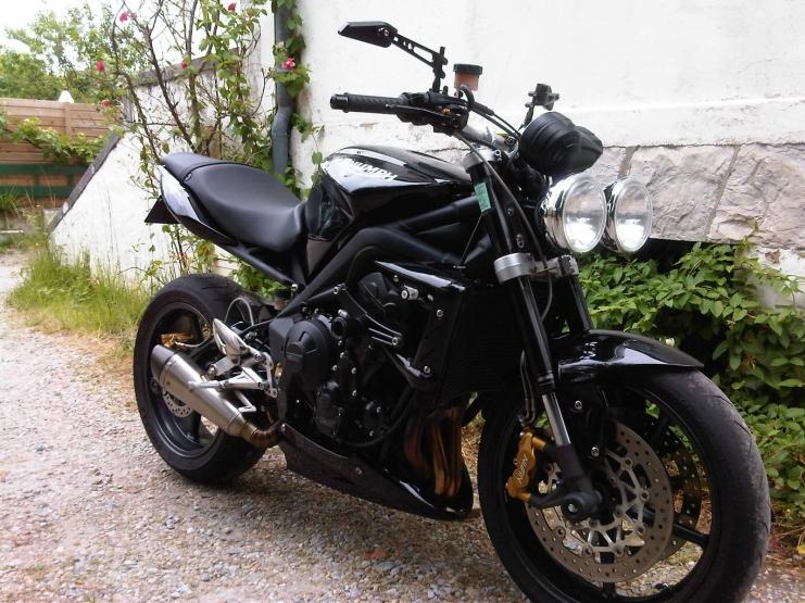 Triumph Street Triple R 2010